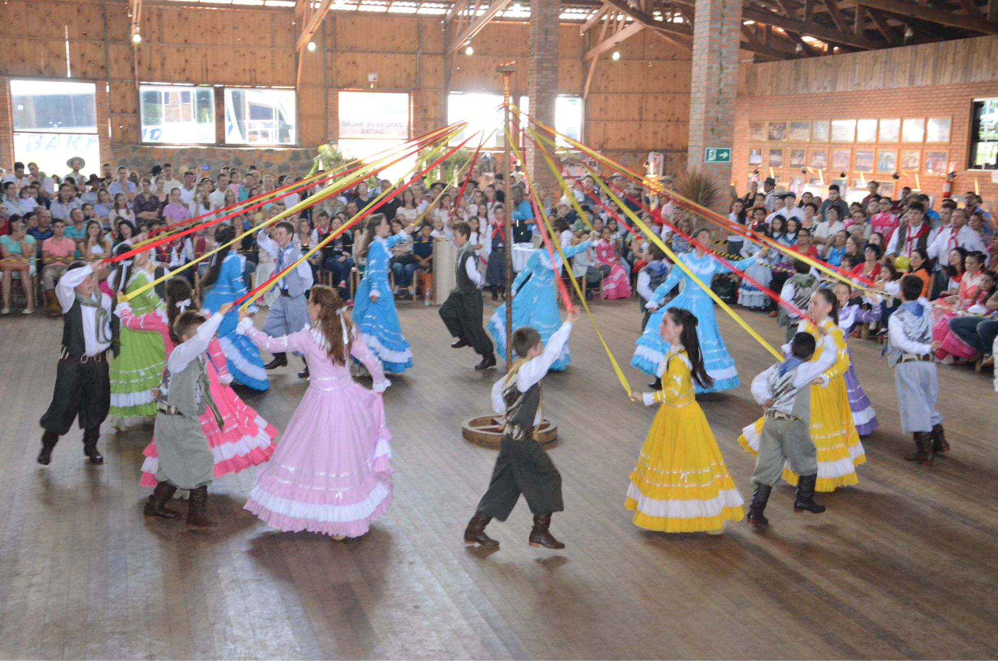 Abertura do Rodeio Internacional e Festa Nacional do Churrasco vai acontecer no dia 3 de fevereiro