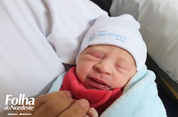 Primeiro bebê nascido em 2024 no HSVP é menina