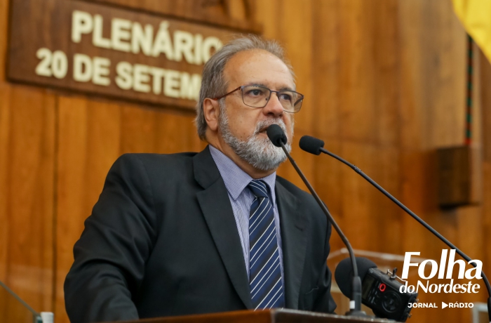 Proposta de Victorino proíbe uso de celular em sala de aula