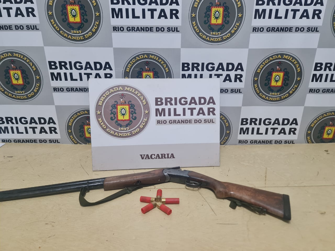Região: Brigada Militar realiza prisão de um homem por porte ilegal de arma de fogo