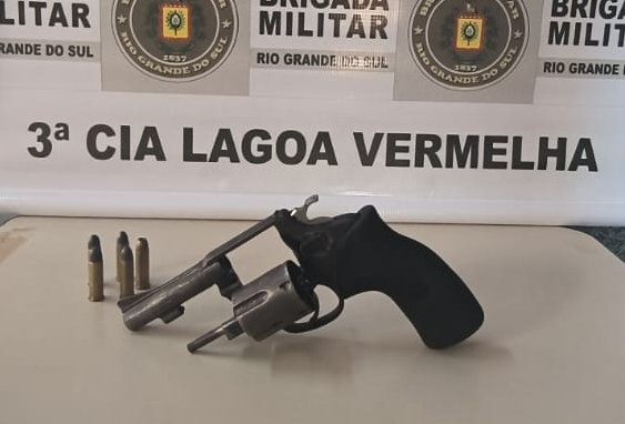 Brigada Militar realiza prisão por porte ilegal de arma de fogo em Lagoa Vermelha