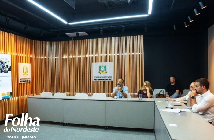 Governador reforça pedido por vacinas contra a dengue em reunião com ministra da Saúde