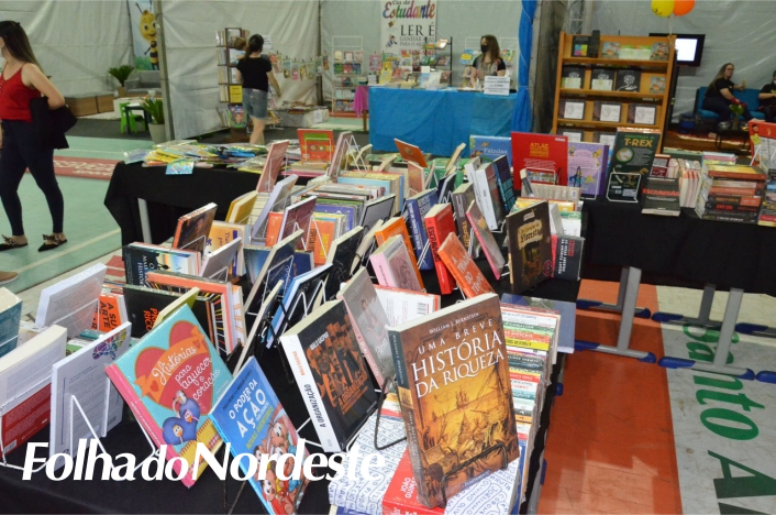 Feira do Livro prossegue nesta sexta-feira, 29