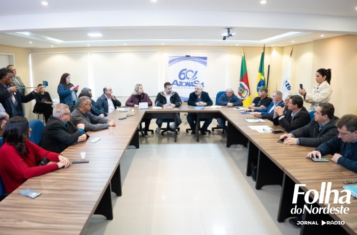  Governador se reúne com prefeitos da região Sul para tratar de estragos causados pelas chuvas