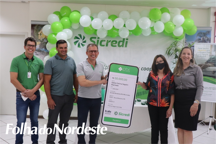 Associada do Sicredi de Nova Bassano/RS recebe R$ 50 mil em sorteio de seguro de vida