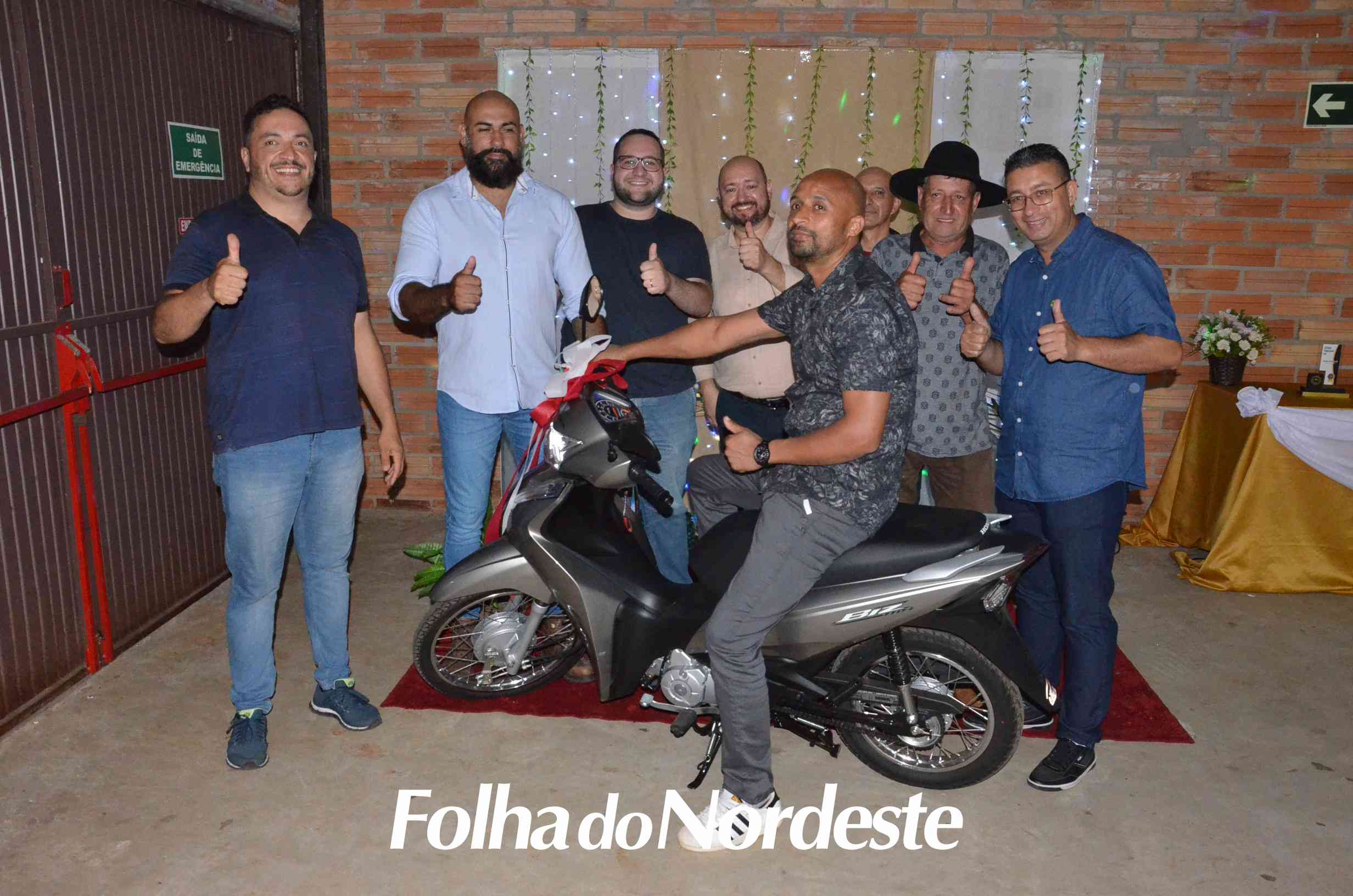 Sintracom realizou Destaque Trabalhador e sorteio de moto Okm
