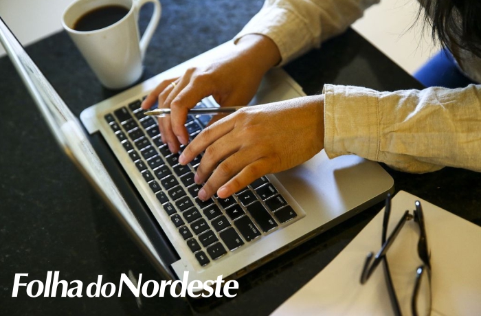 Mulheres são mais conectadas, mas acessam menos serviços na internet