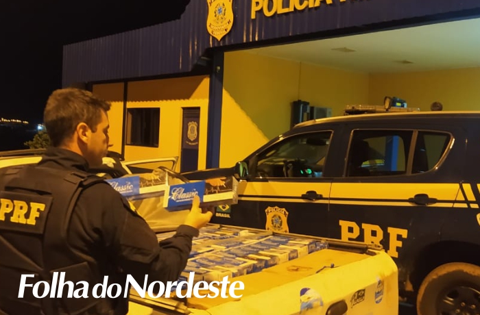 PRF prende contrabandista em carro carregado com milhares de maços de cigarros paraguaios