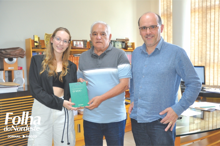 Laura Favaro lança seu livro A saída da escuridão - o VOO