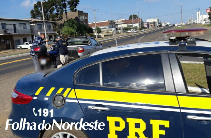 Embriagado, sem habilitação e sem capacete, motociclista é preso pela PRF em Vacaria 