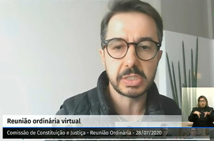 Projeto que cria regras de transição entre governos avança na Assembleia
