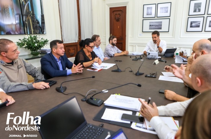 Governador reúne secretários para atualizar situação do Estado após temporais